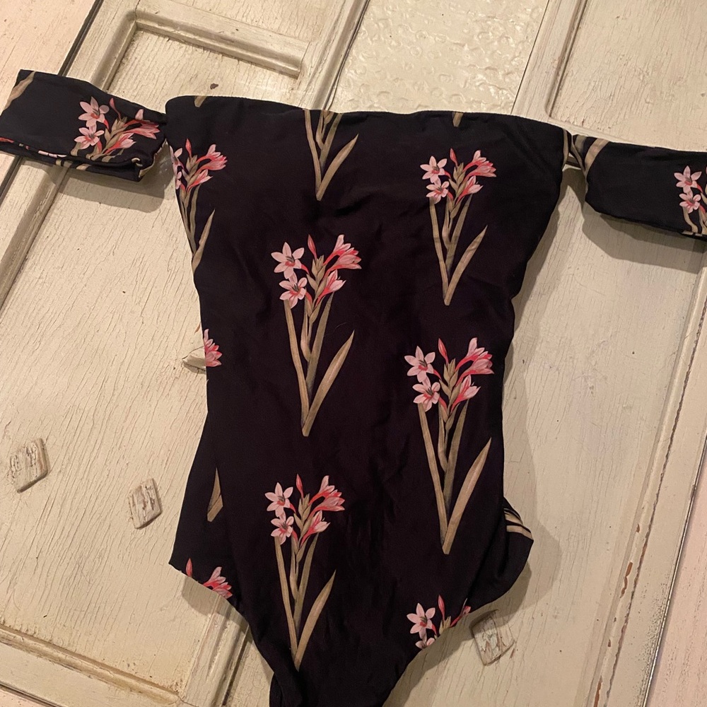 O'Neill Black Floral Lace-Up Swim or Bodysuit | Small